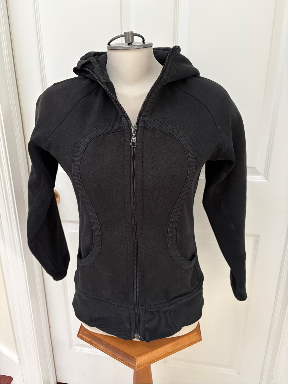 lululemon athletica Black Full-Zip Hooded Sweatshirt